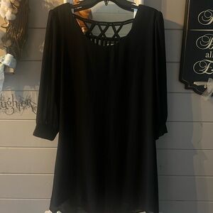 Chic Black w/ Decorative Back Women's Dress